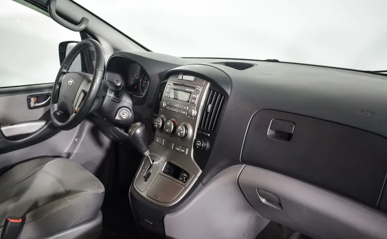 Hyundai H-1