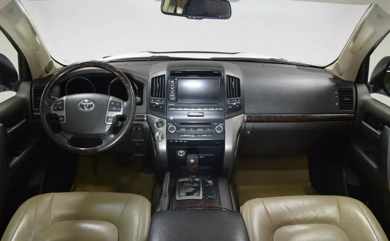 Toyota land cruiser 200 series