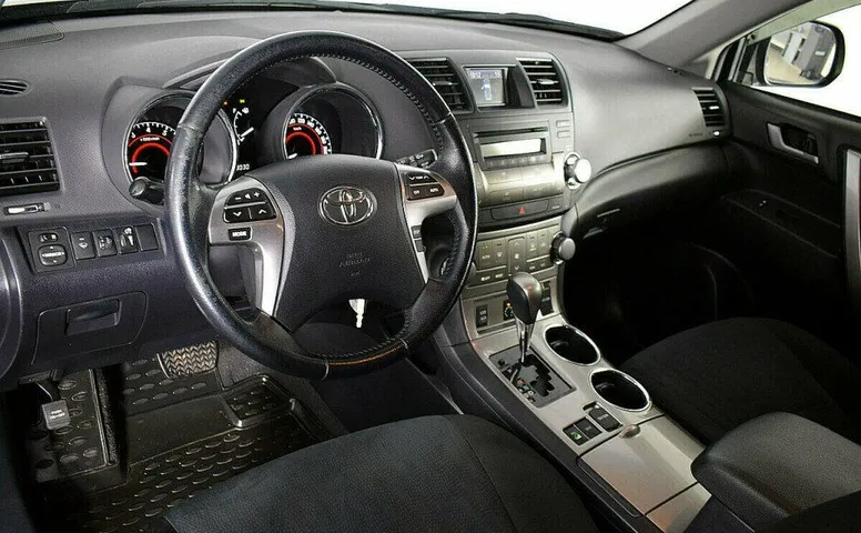 Toyota Highlander 3.5 Автомат