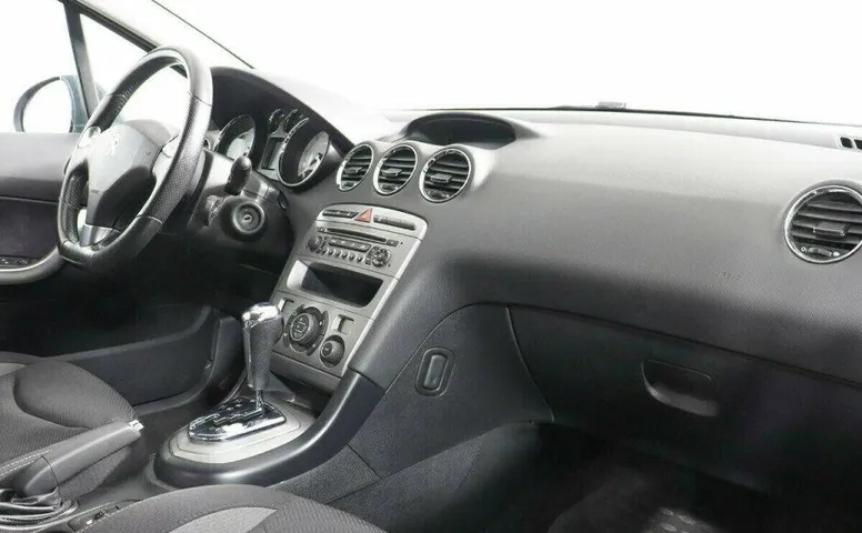 Peugeot 408 1.6 Автомат