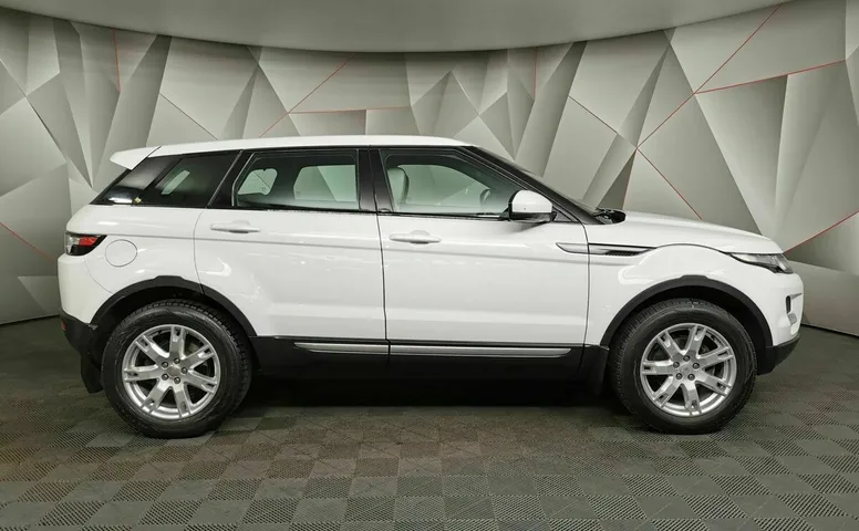 Land Rover Range Rover Evoque 2.0 Si4 9AT (240 л.с.) Pure Tech Белый