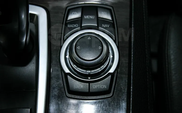 BMW 7-Series, 5 поколение