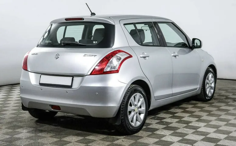Suzuki Swift IV