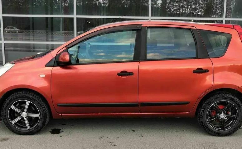 Nissan NOTE 1.4 MT (88 л.с.)
