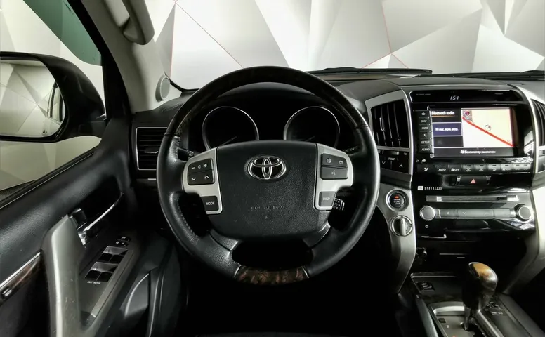Toyota Land Cruiser 4.6 AT 4WD (5 мест) (309 л.с.) Серый