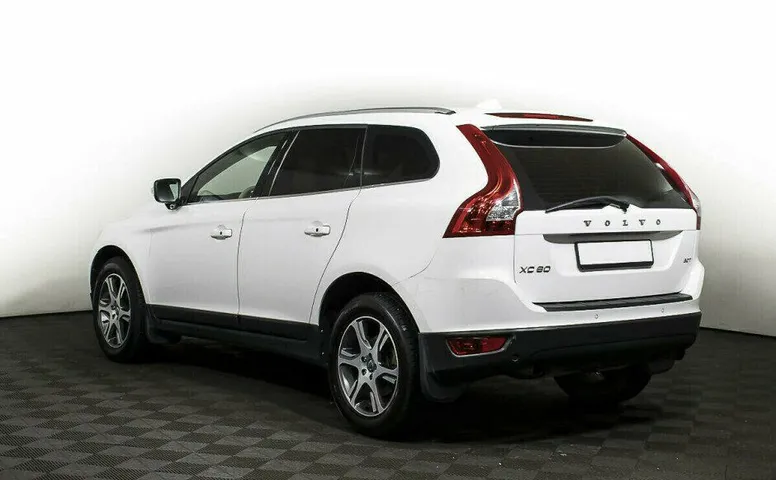 Volvo XC60 2.0 Робот