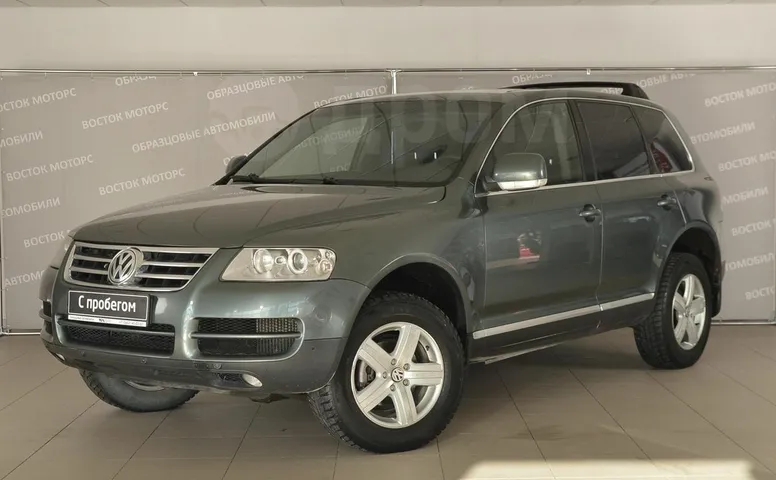 Volkswagen Touareg, 1 поколение