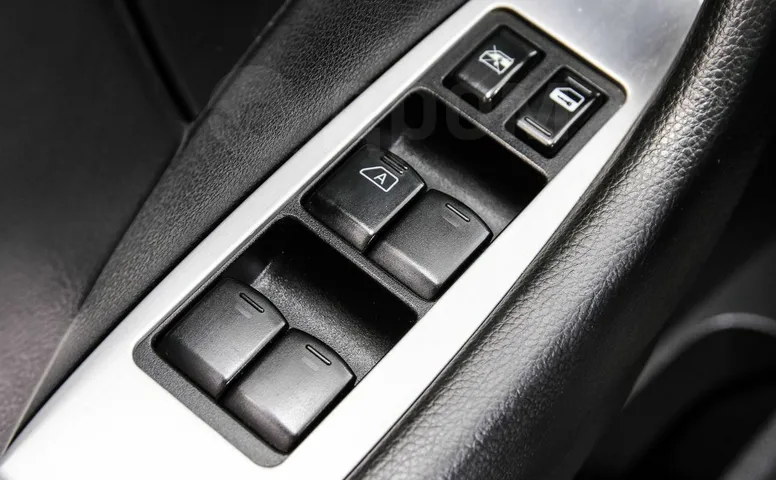Nissan Murano, 1 поколение