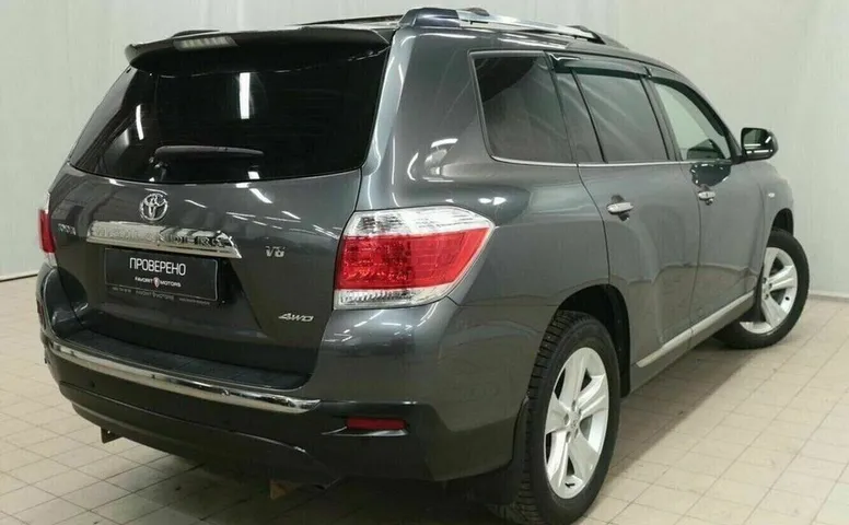 Toyota highlander