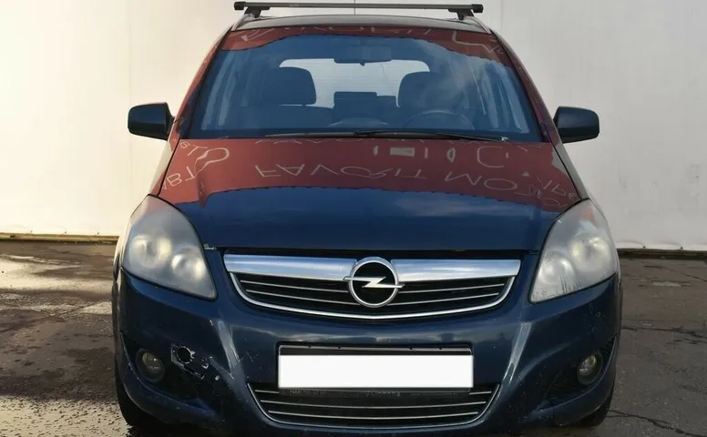 Opel Zafira B Рестайлинг