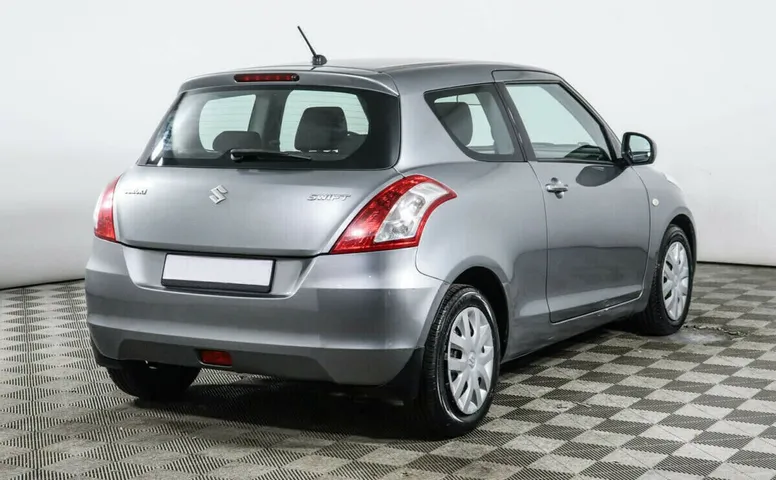 Suzuki Swift IV