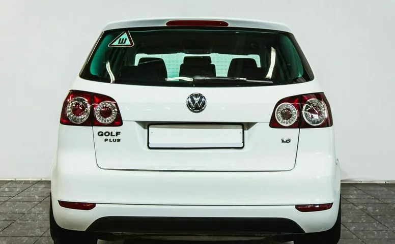 Volkswagen golf plus