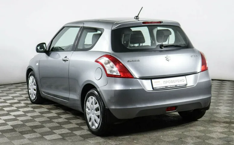 Suzuki Swift IV