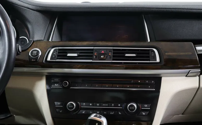 BMW 7 серия