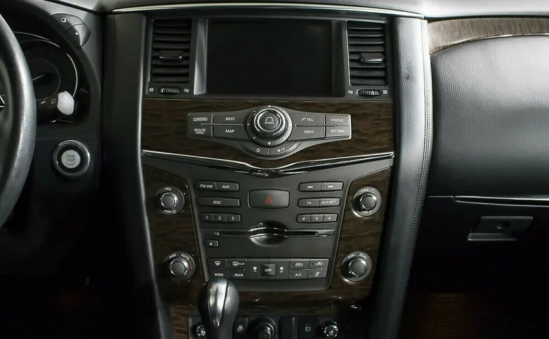 Nissan Patrol VI (Y62)