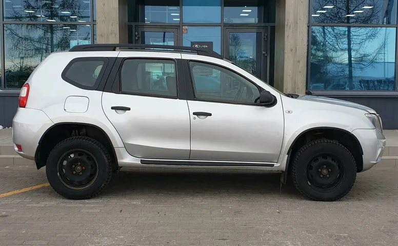 Nissan Terrano III (D10)