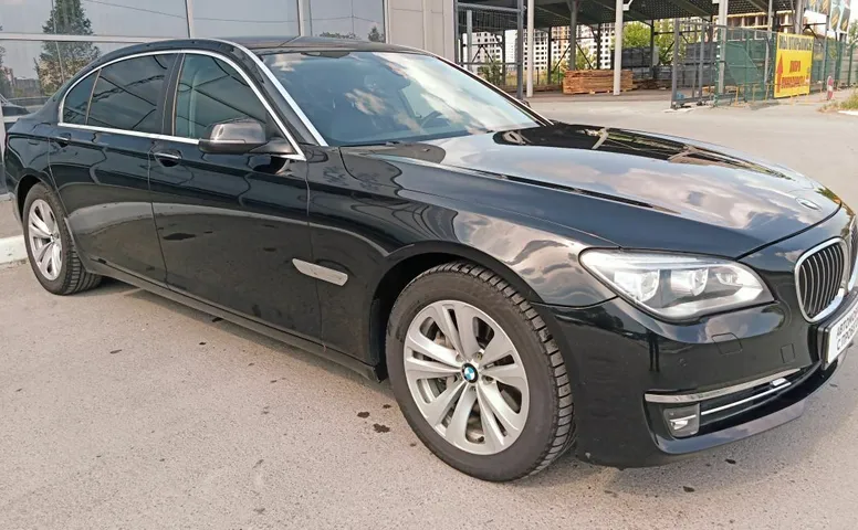 BMW 7ER 740Li xDrive 3.0 AT (320 л.с.) 4WD