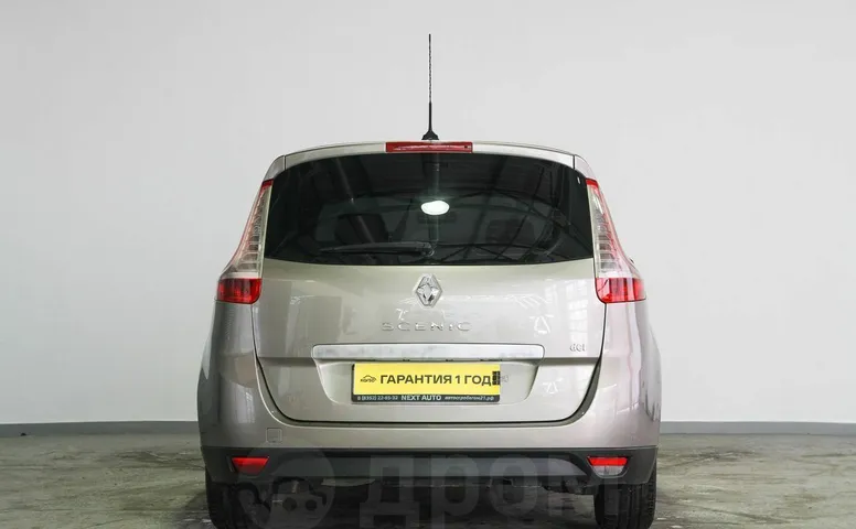 Renault Grand Scenic, 2 поколение