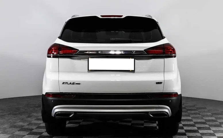 Geely atlas pro робот 2021 с пробегом 7 290 км
