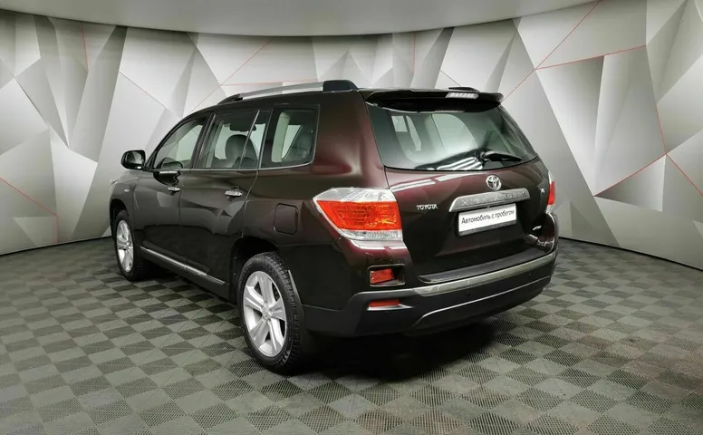 Toyota Highlander 3.5 AT 4WD (273 л.с.) Комфорт Красный