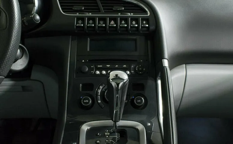 Peugeot 3008 1.6 Автомат