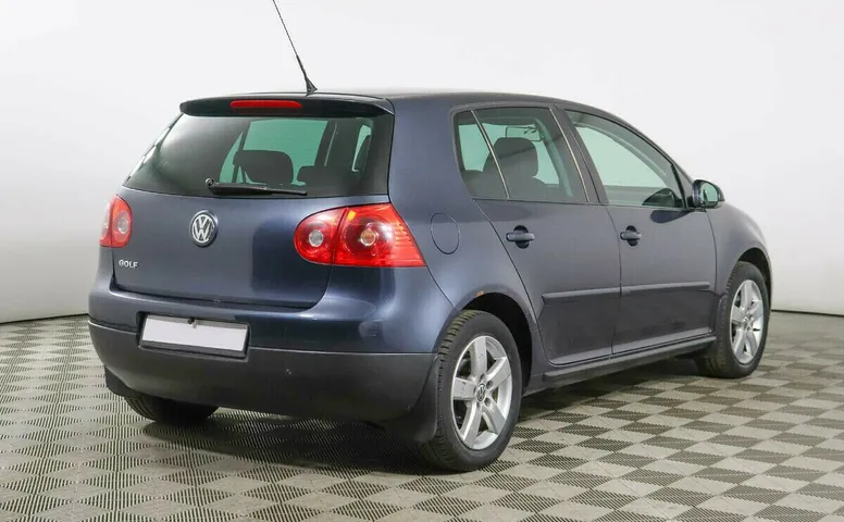 Volkswagen Golf VI