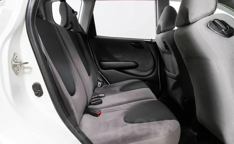 Honda Fit, 1 поколение, 2 рестайлинг