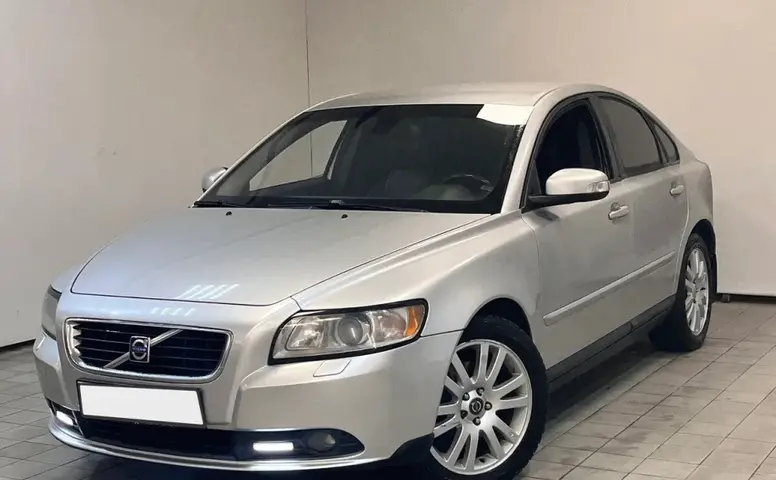 Volvo S40