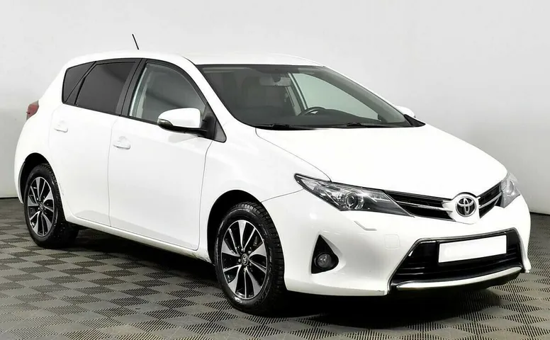 Toyota Auris II