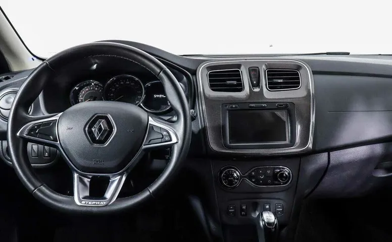 Renault sandero stepway cvt 2021 с пробегом 11 200 км
