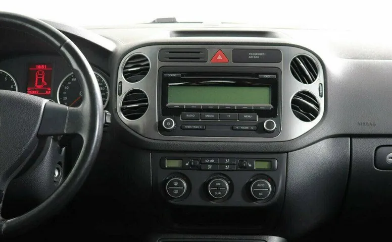Volkswagen Tiguan 2.0 Автомат