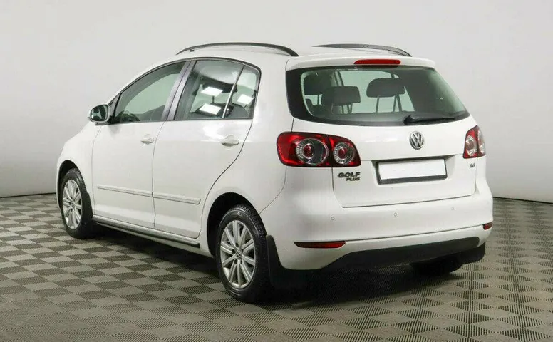 Volkswagen Golf Plus 1.6 Робот