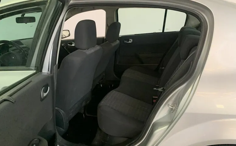 Renault MEGANE 1.6 MT (115 л.с.)