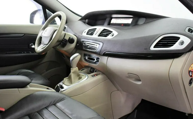 Renault scenic