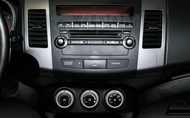 Mitsubishi Outlander, 2 поколение