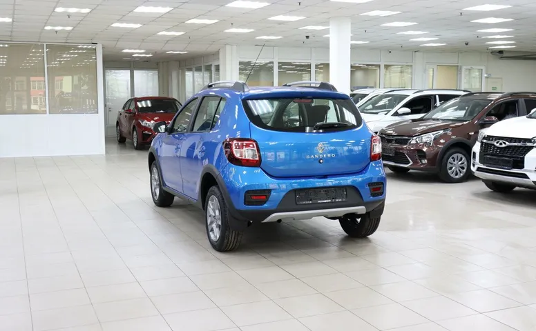 Renault sandero stepway мкпп 2021 с пробегом 100 км