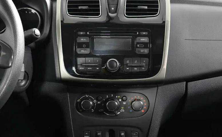 Renault Logan II