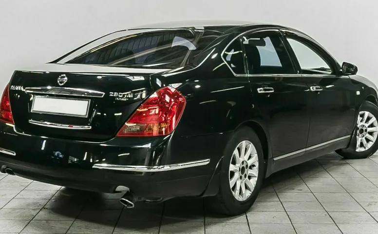Nissan teana