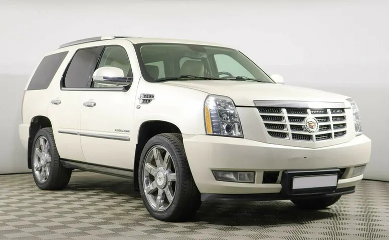 Cadillac Escalade III