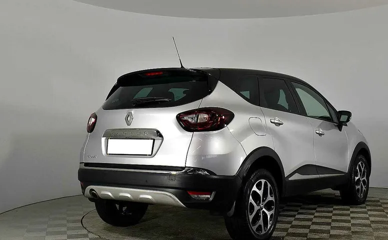 Renault kaptur cvt 2016 с пробегом 86 540 км