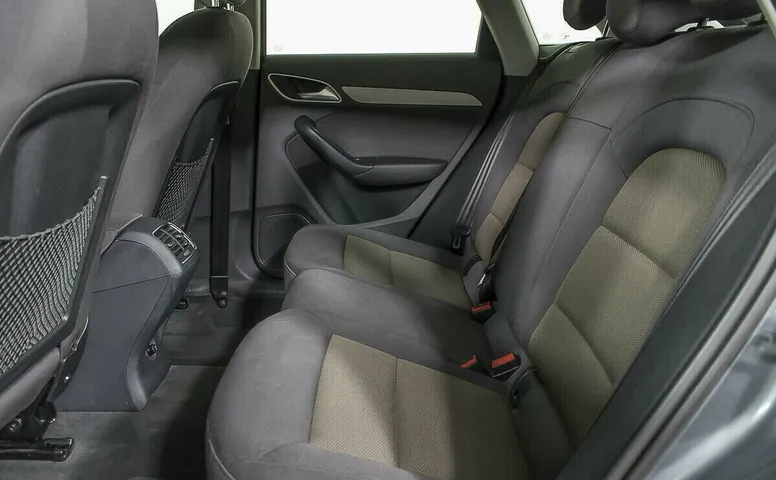 Audi Q3 I (8U)