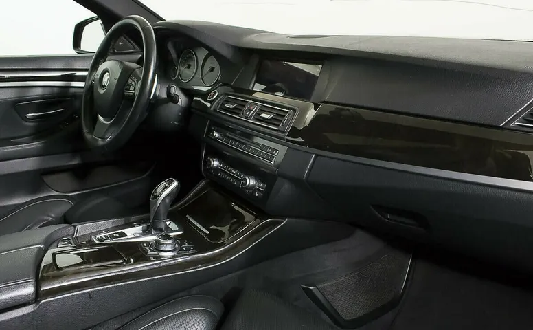 BMW 5 серии VI (F10/F11/F07)