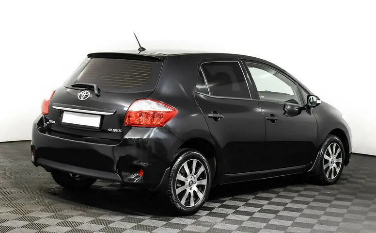 Toyota Auris I Рестайлинг