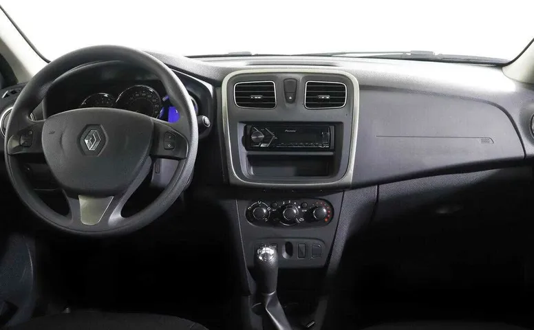 Renault sandero stepway мкпп 2017 с пробегом 50 000 км