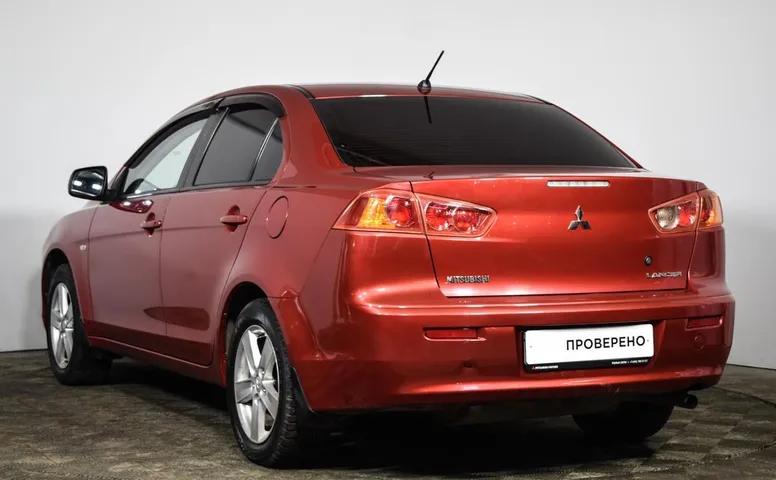 Mitsubishi Lancer