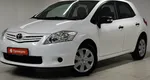 Toyota auris i рестайлинг