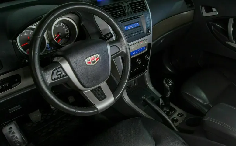 Geely emgrand x7