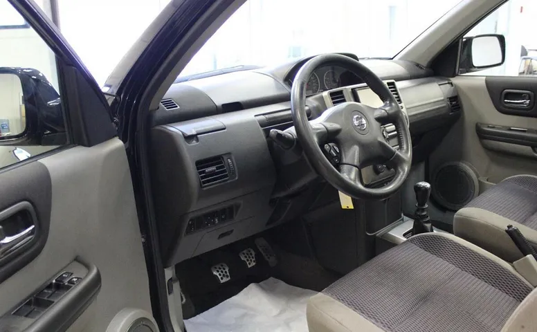 Nissan X-Trail I