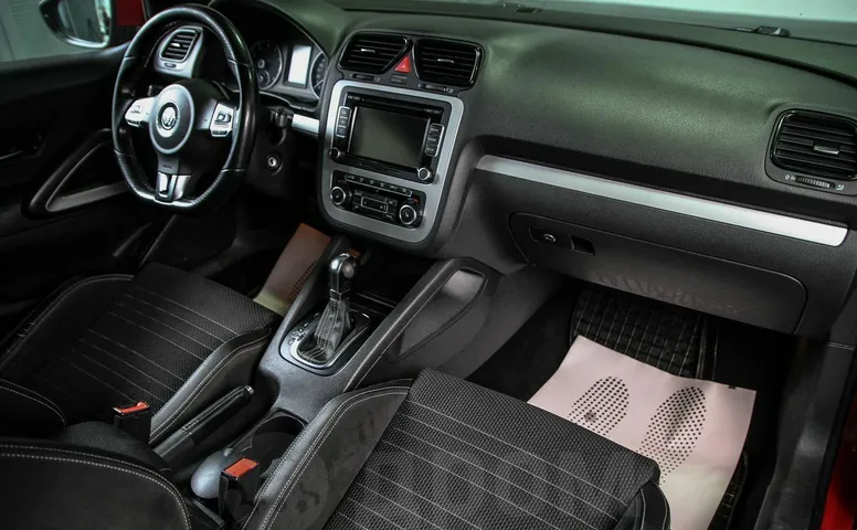 Volkswagen Scirocco, 3 поколение
