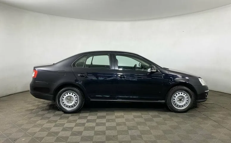 Volkswagen Jetta V